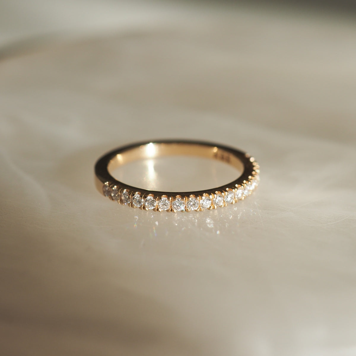 Amaré | 1.4mm Diamond Wedding Ring | Ready To Wear
