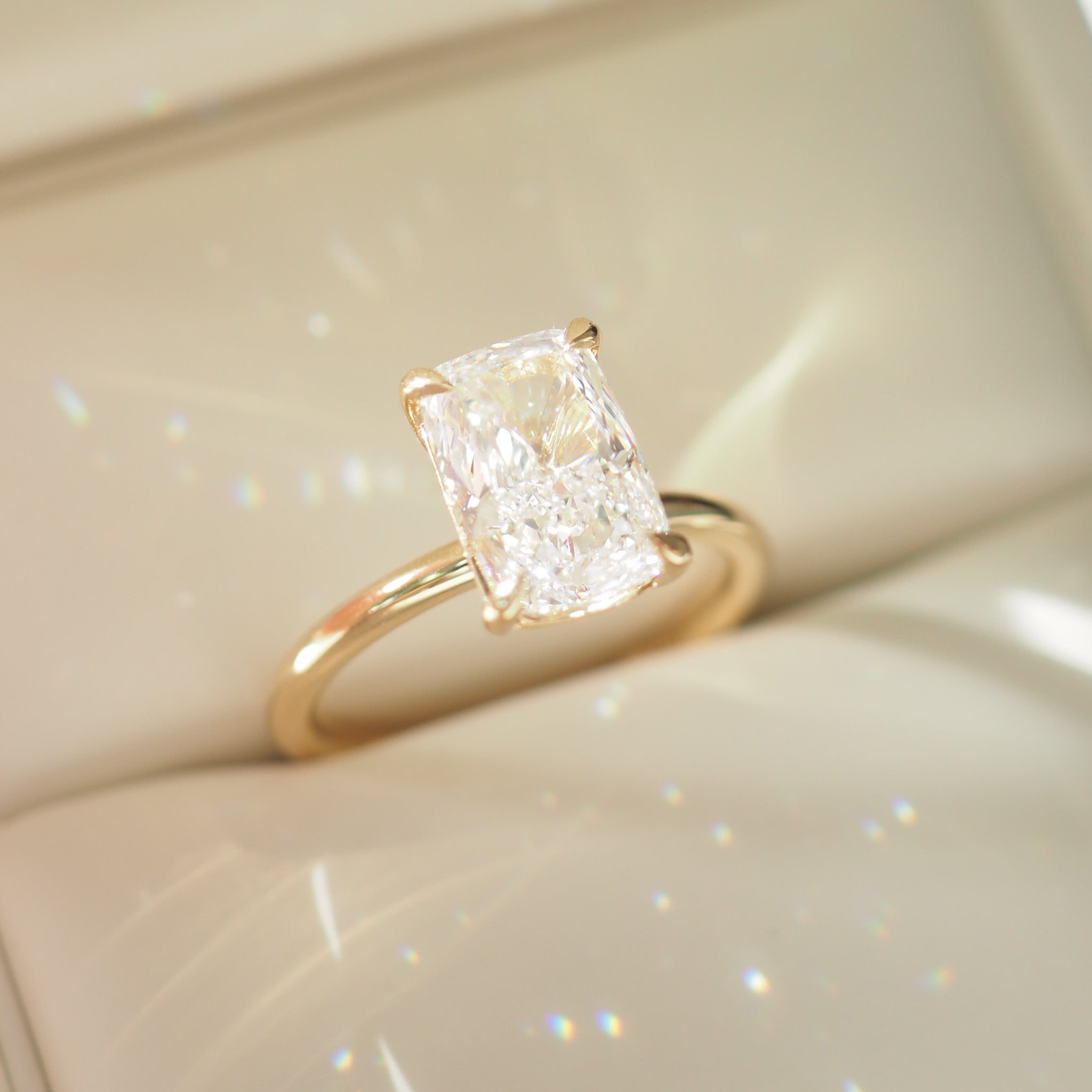 Khia | 2.5ct Elongated Cushion Solitaire Lab-Grown Diamond Engagement Ring