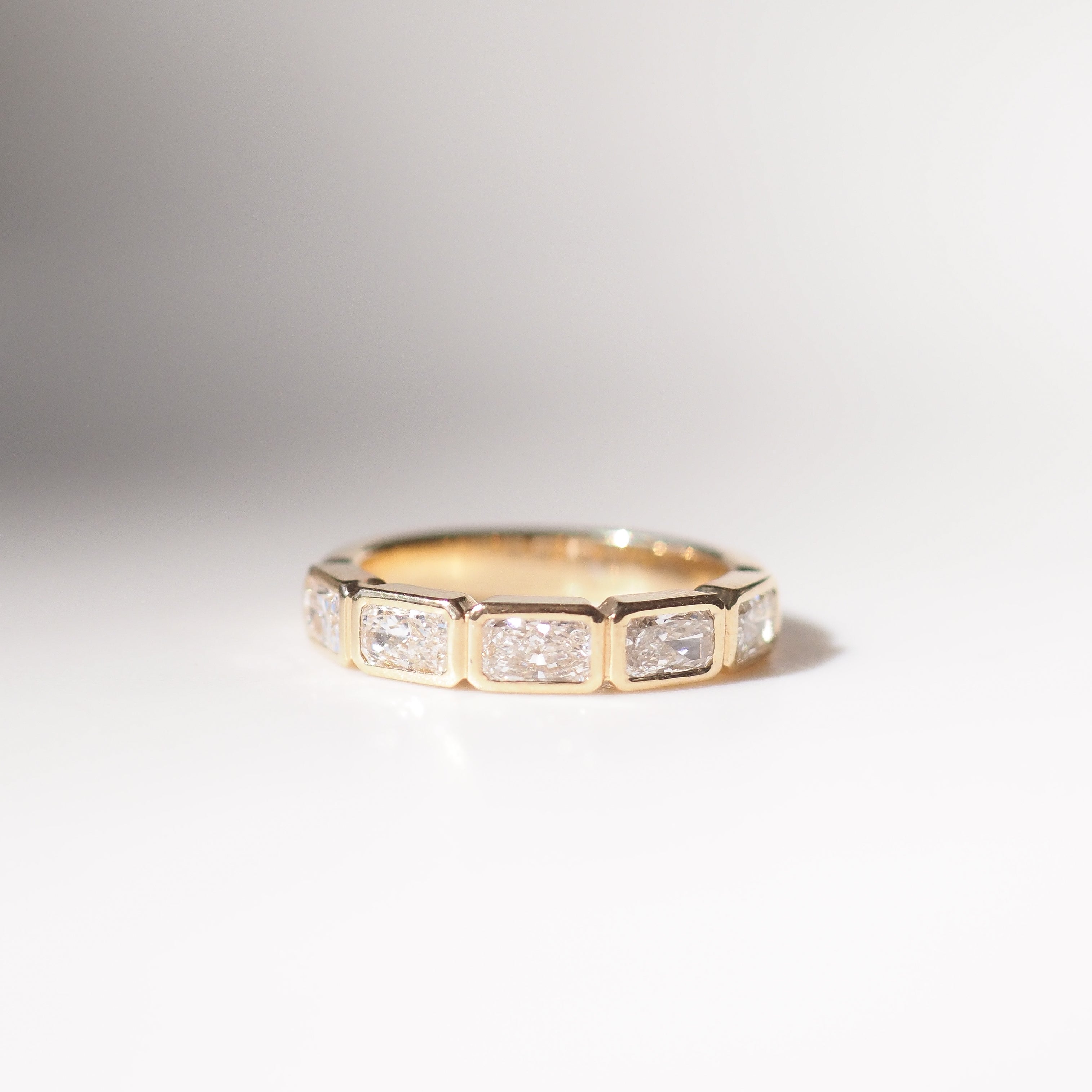 Rivi Ring | Radiant Bezel Diamond Ring