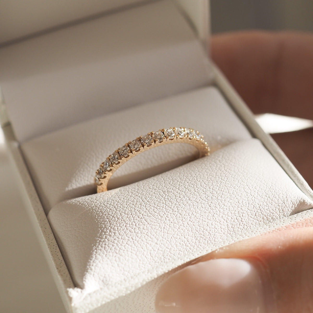 Amaré | 2mm Diamond Wedding Ring | Ready To Wear
