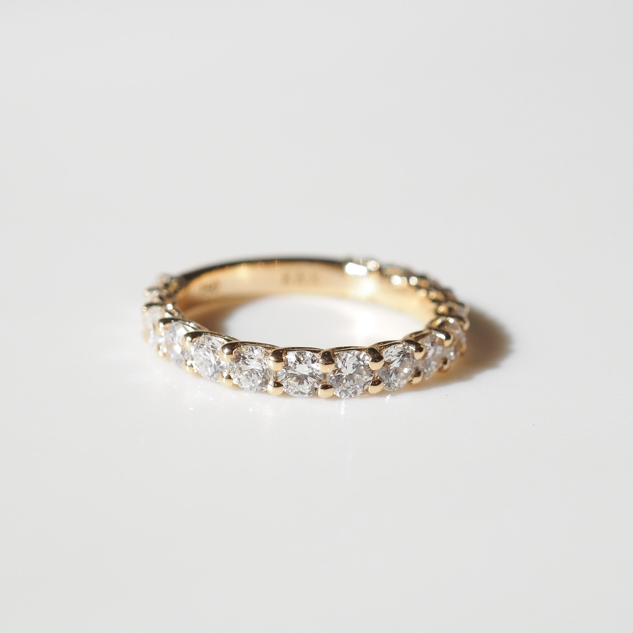 Arraya Three Quarter Set | Medium 3mm Round Diamond Ring