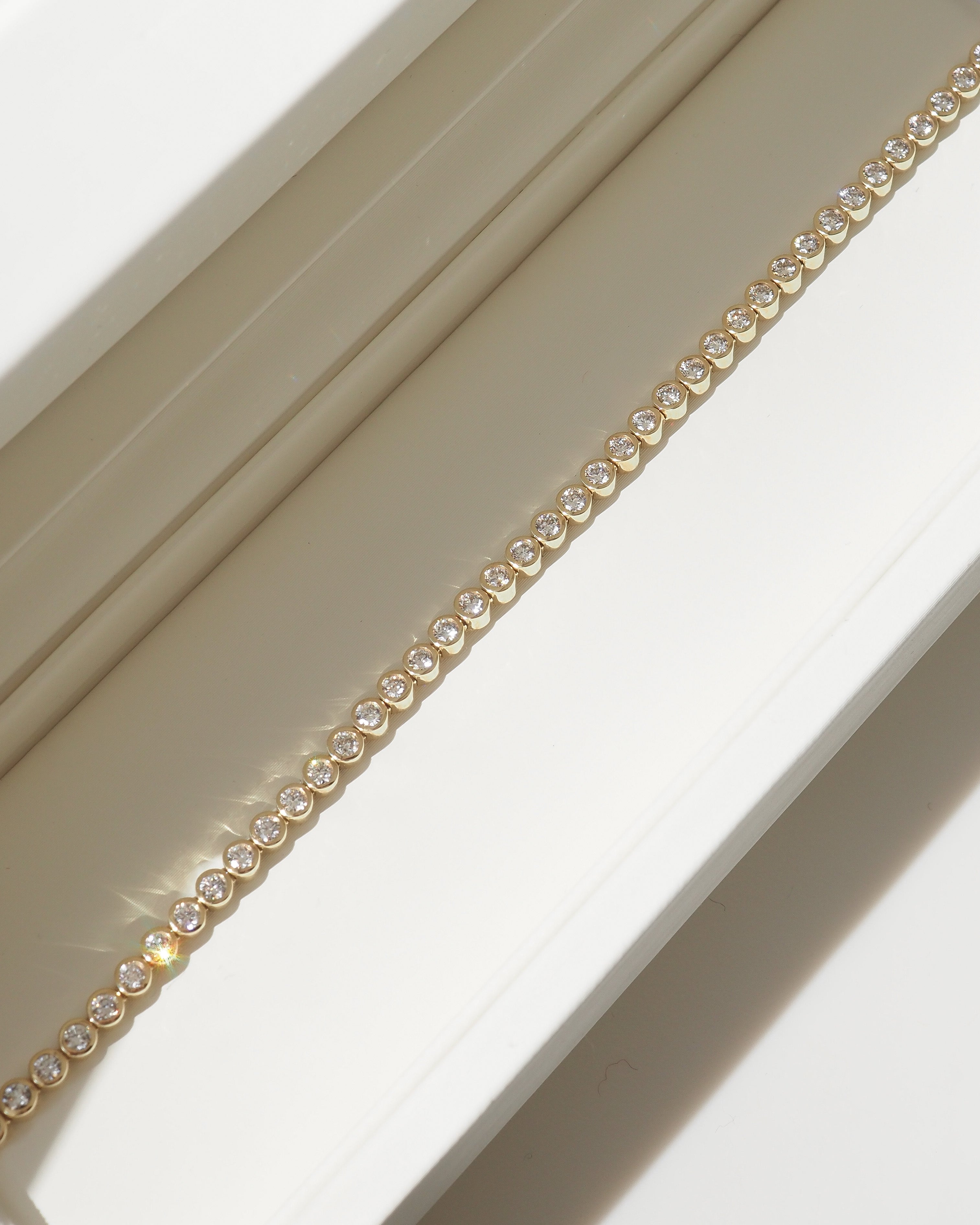 Round Bezel Tennis Bracelet | 2ct Tennis Bracelet