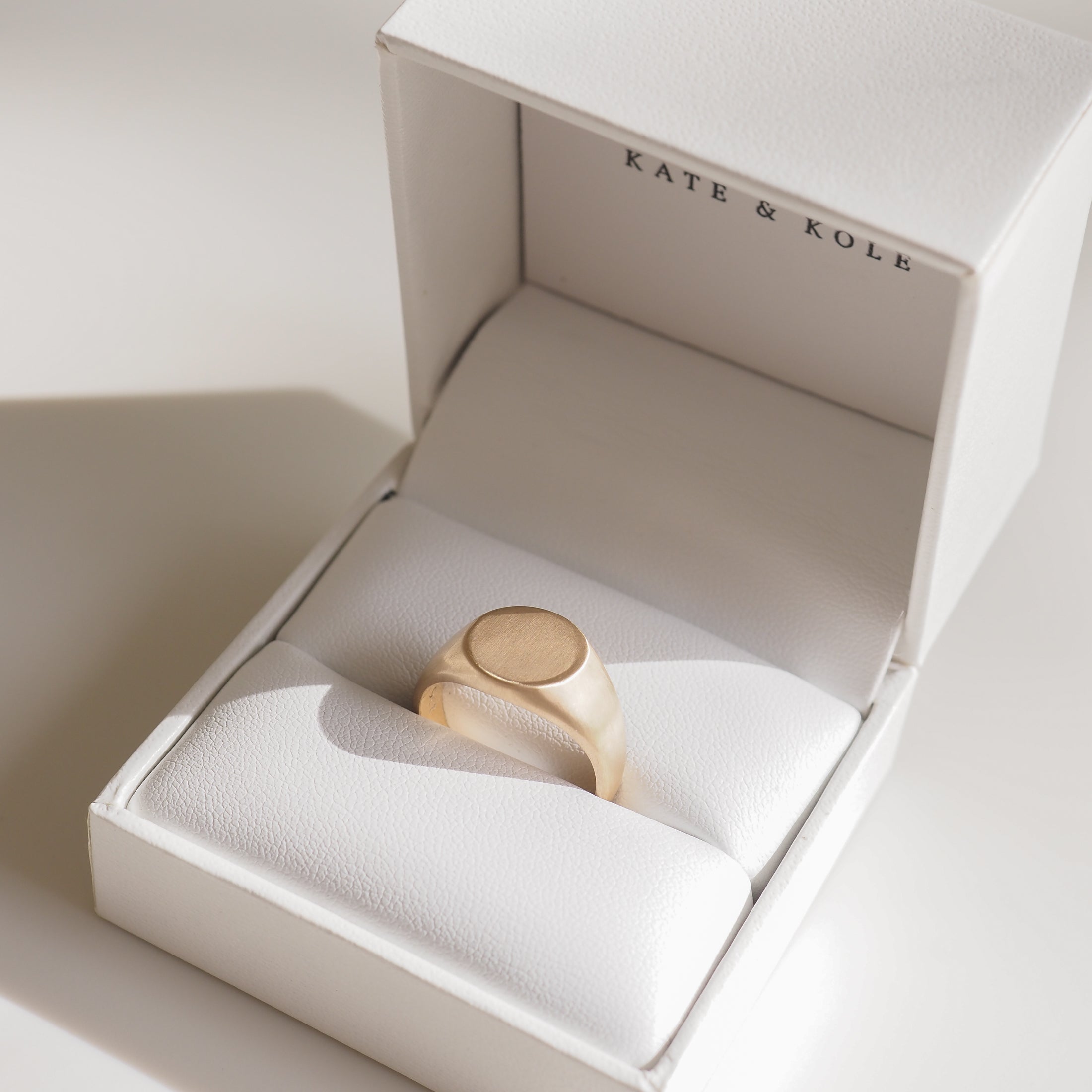 Medium Round Signet | Archive Solid Signet Ring