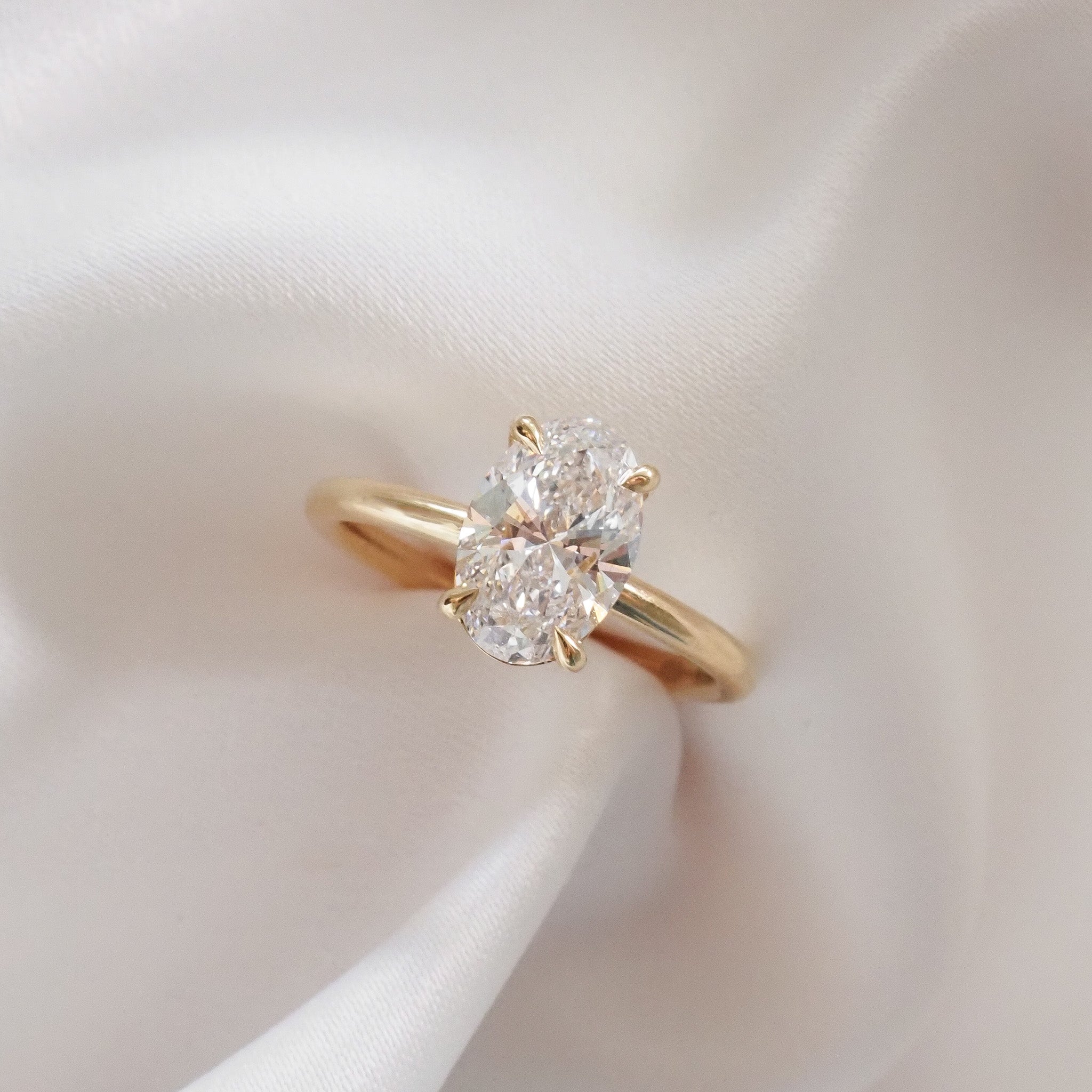 Clara | 1.5ct Oval Solitaire Lab-Grown Diamond Ring
