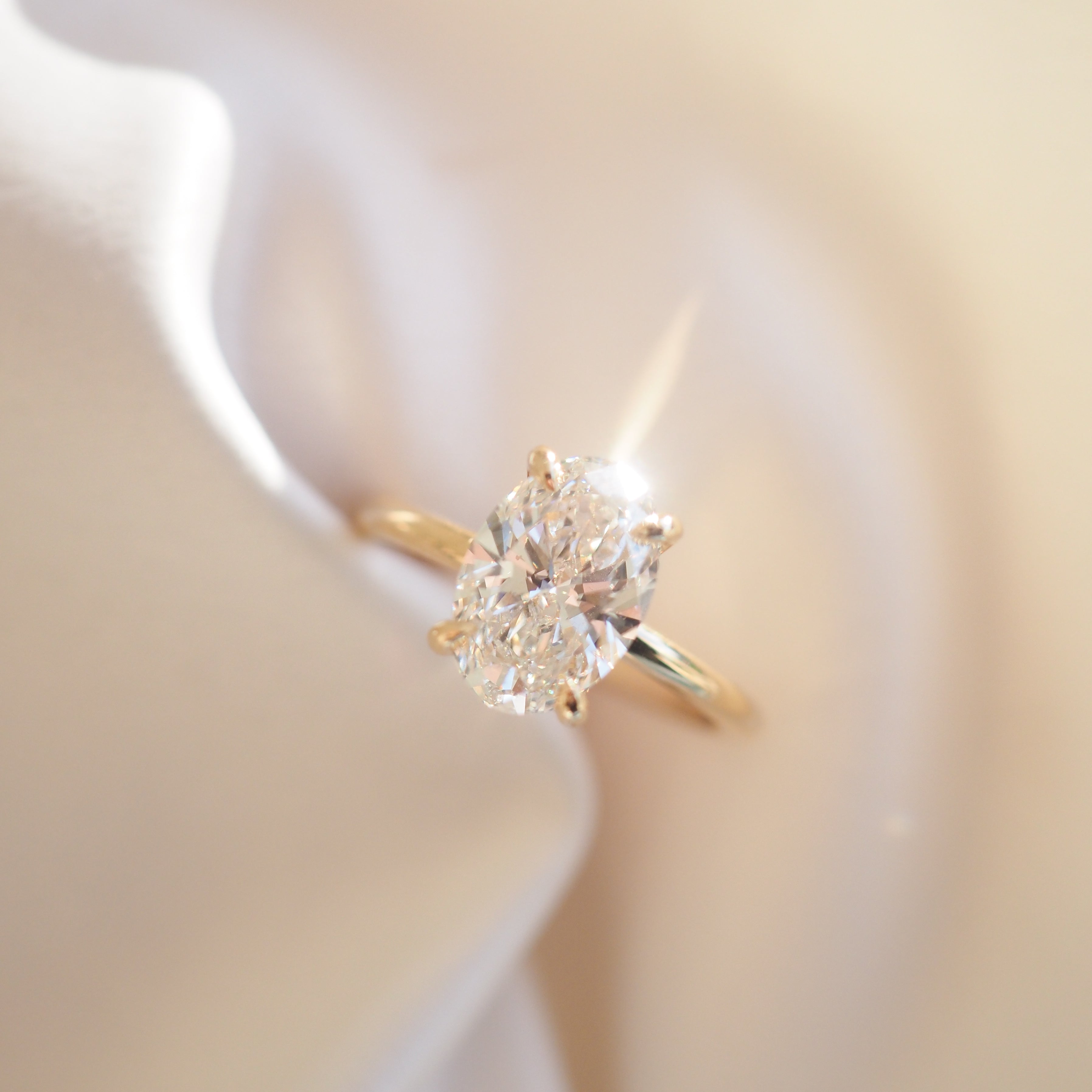 Clara | 2.1ct Solitaire Engagement Ring
