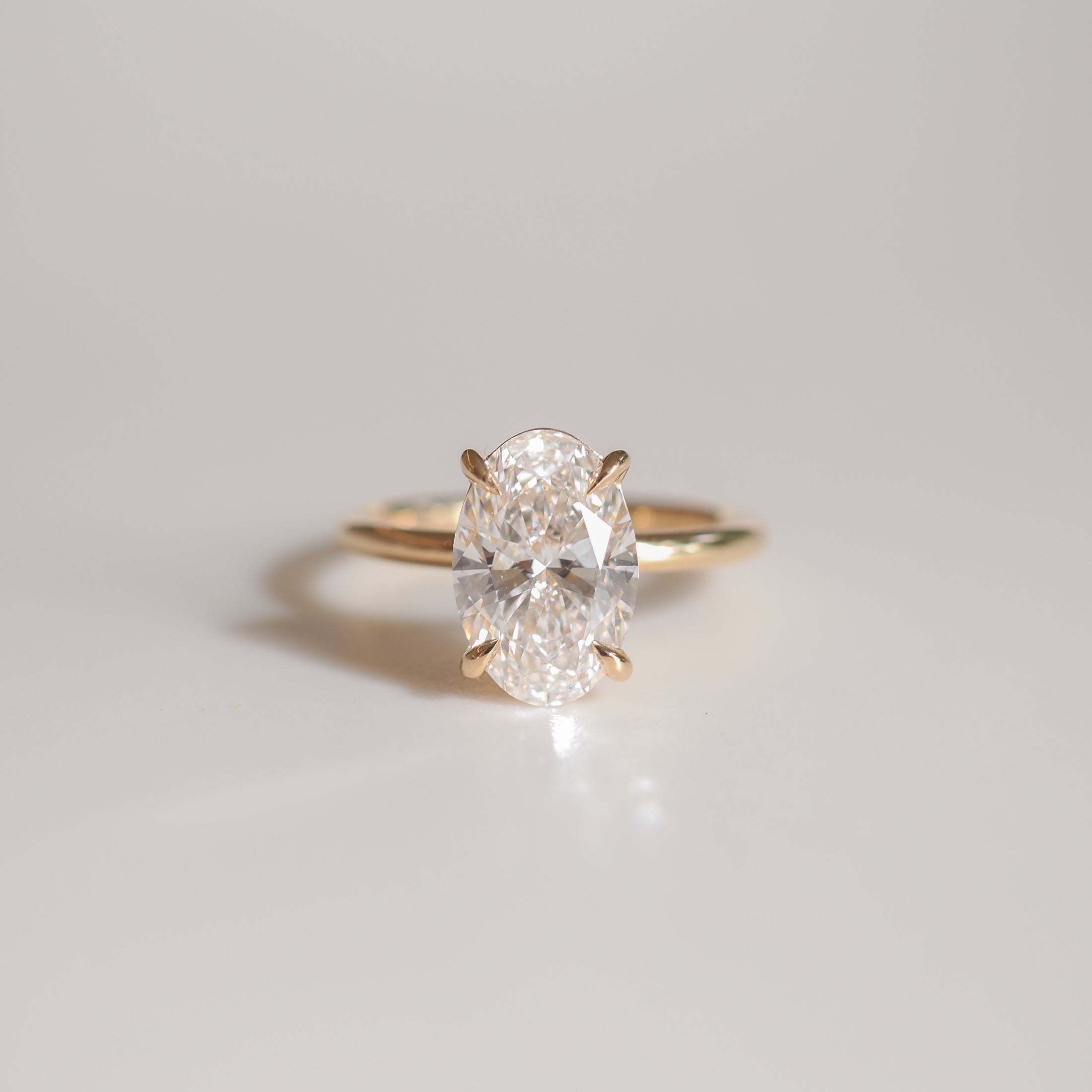 Clara | 2.5ct Solitaire Engagement Ring