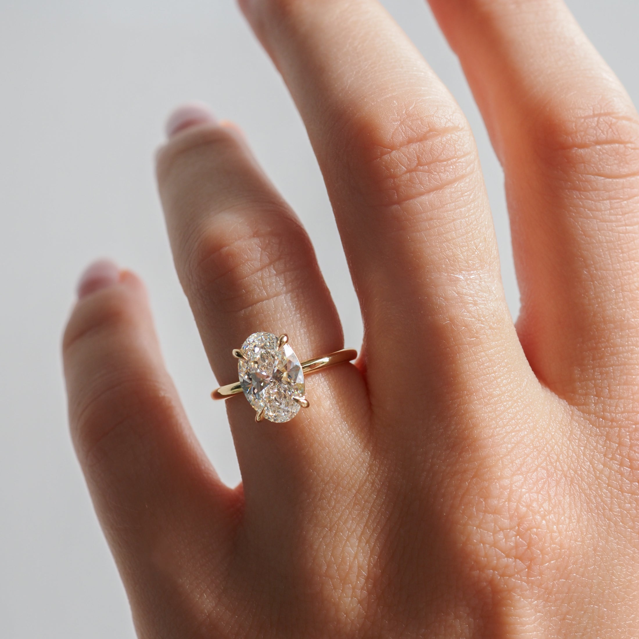 Clara | 2.5ct Solitaire Engagement Ring