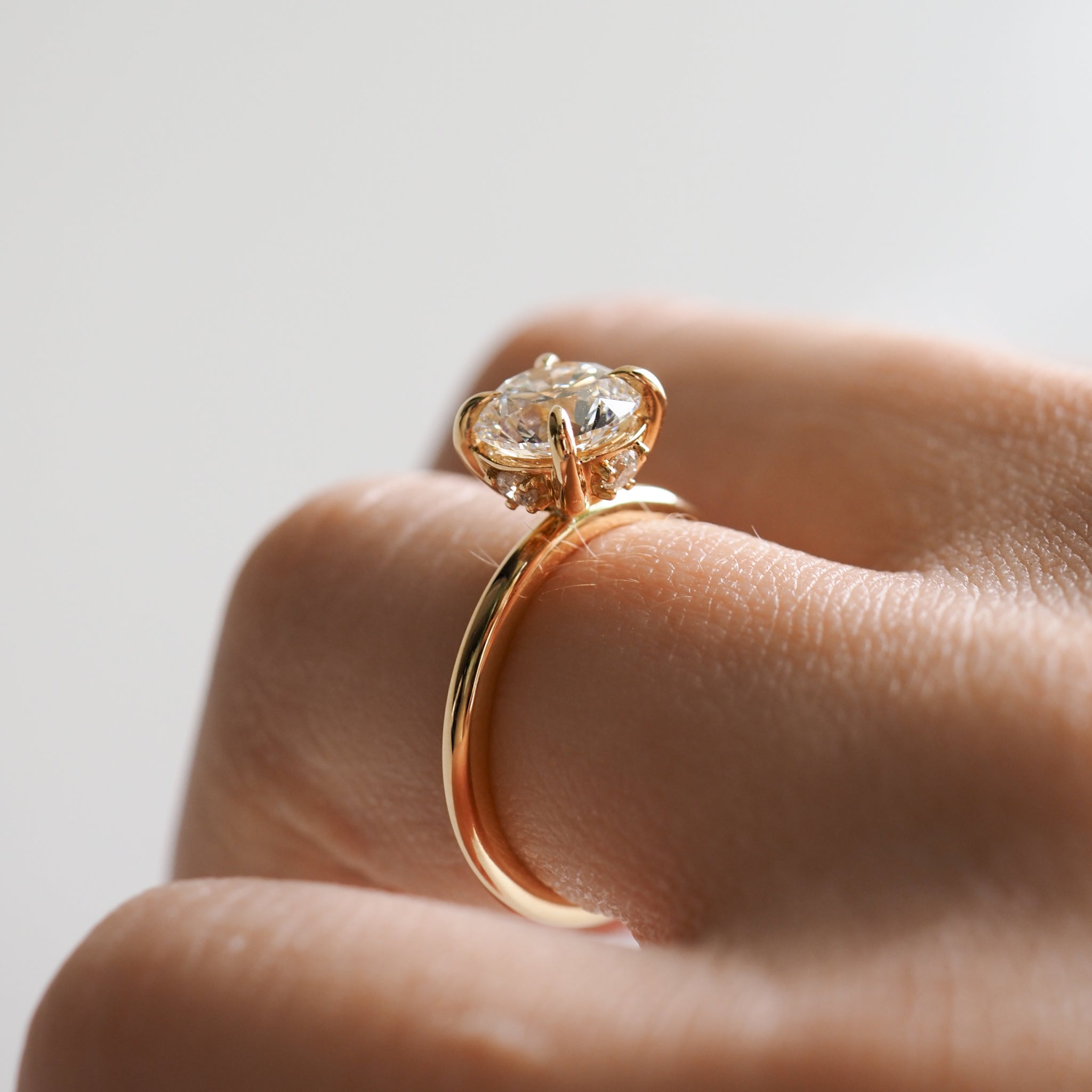 Cleo | 1.54ct Round Lab-Grown Diamond Engagement Ring