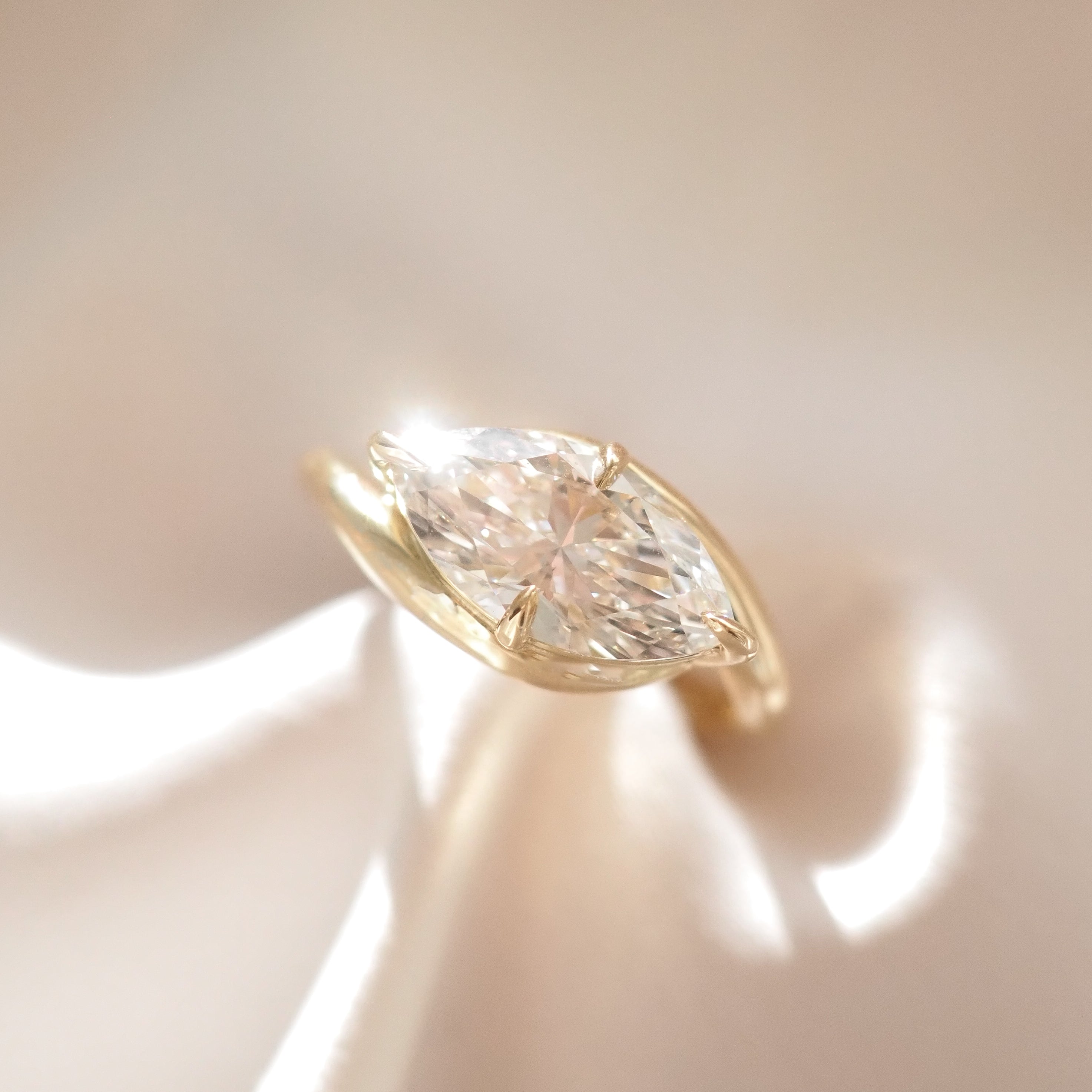 Riva Marquise | 2ct East West Solitaire Lab-Grown Diamond Ring