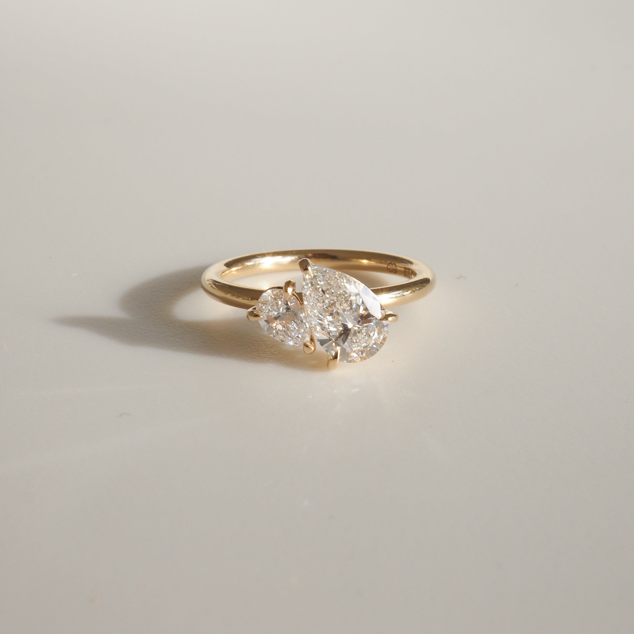 Duet Pear | 1.32ct TCW Lab-Grown Diamond Engagement Ring