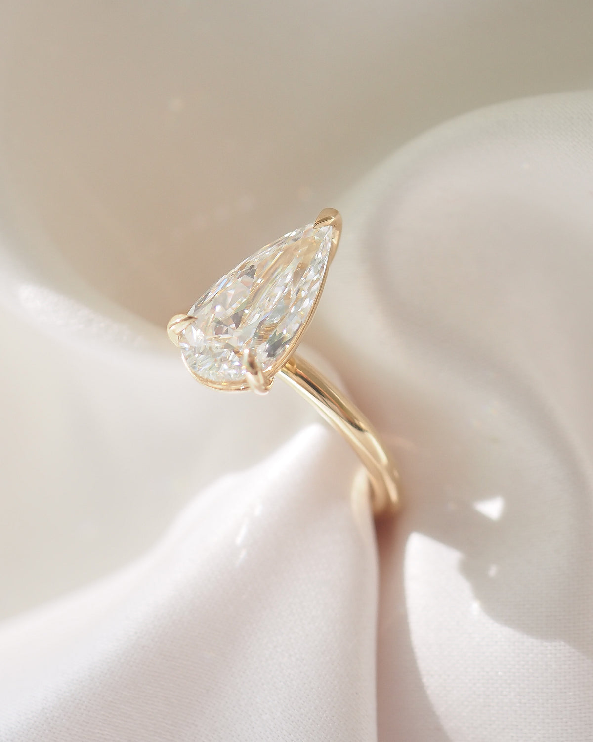Elongated Pear Solitaire | 2.5ct Lab-Grown Diamond Engagement Ring