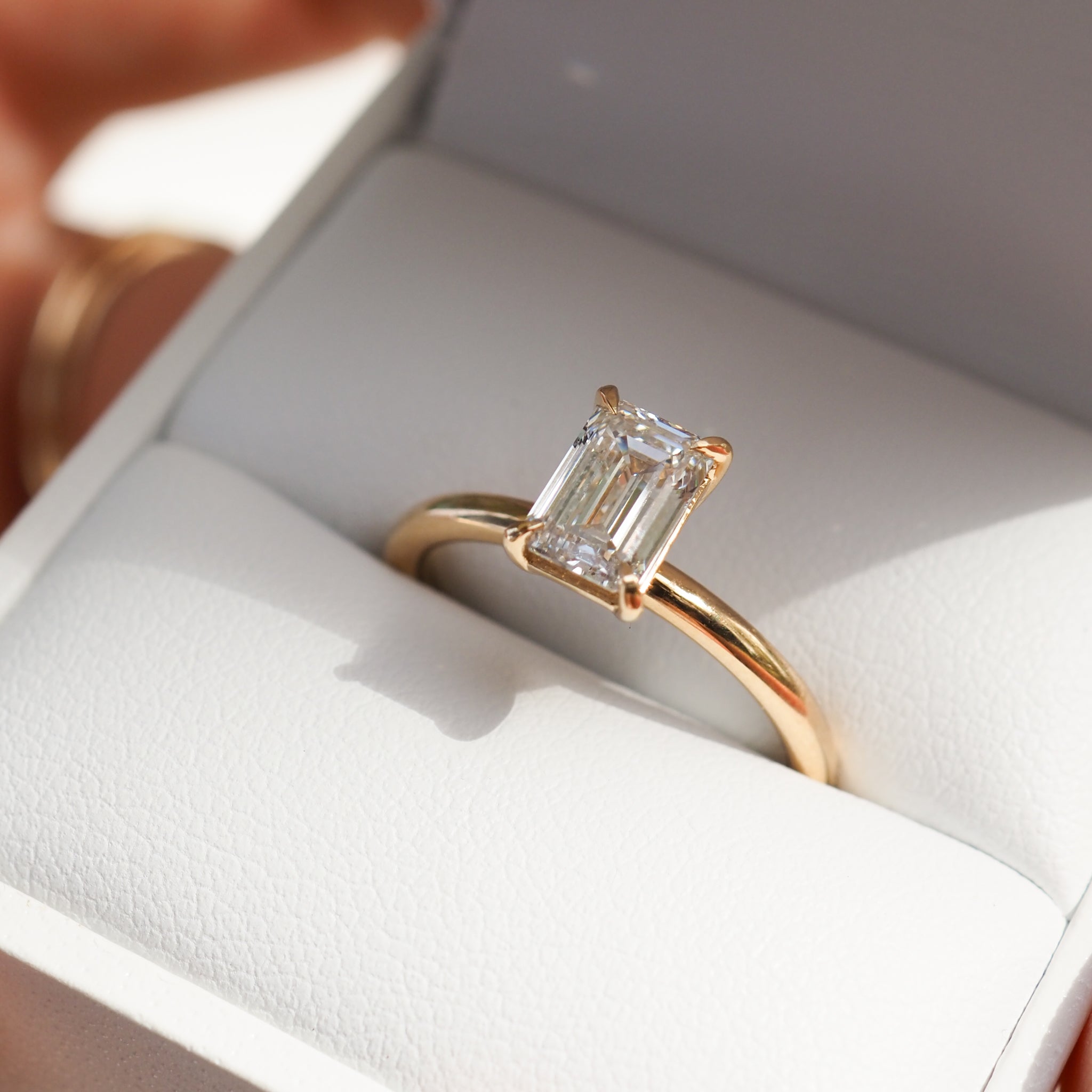 Eva | 1.06ct Emerald Lab-Grown Diamond Engagement Ring Ready to Wear