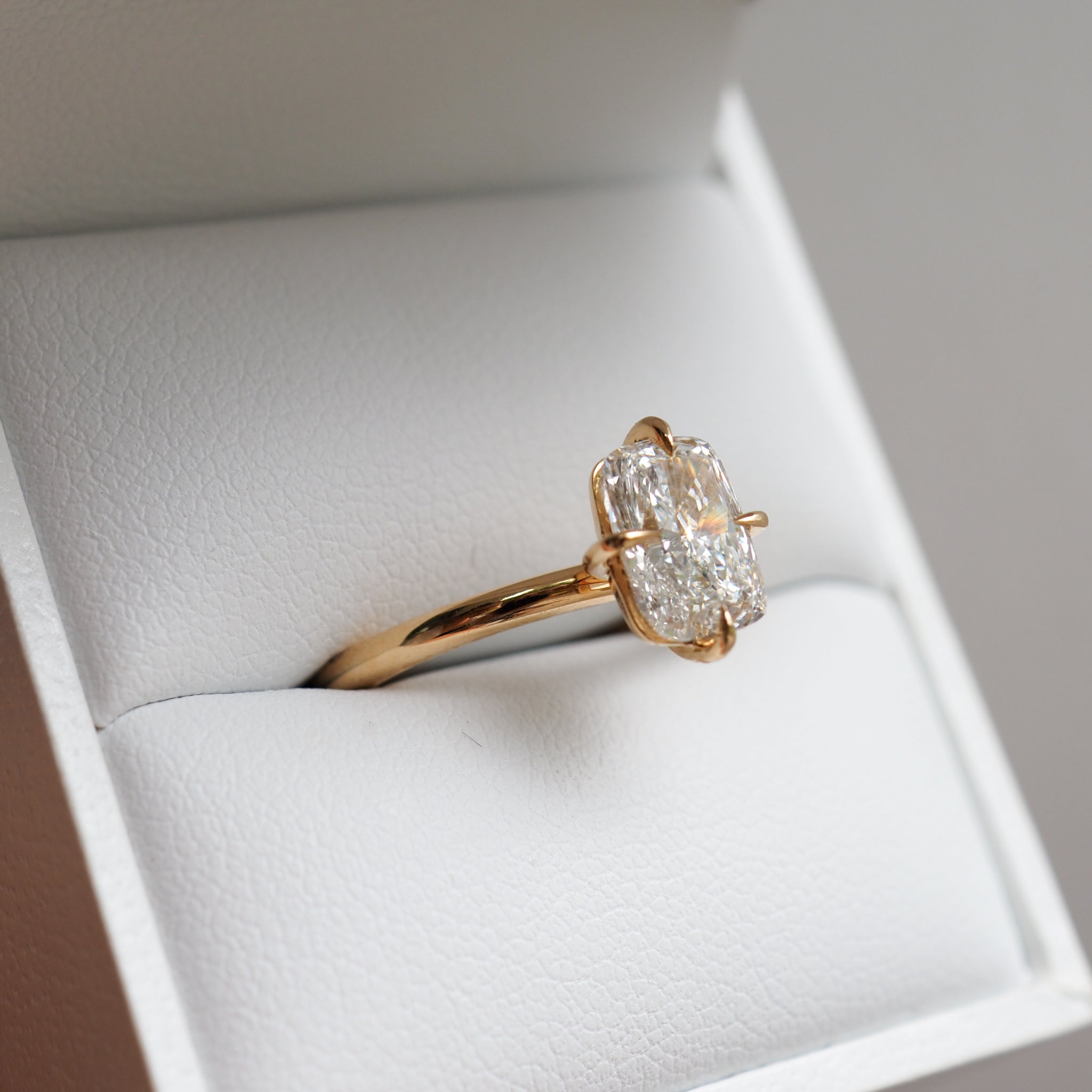 Kali | 1.50ct Elongated Cushion Diamond Engagement Ring Ready To Wear