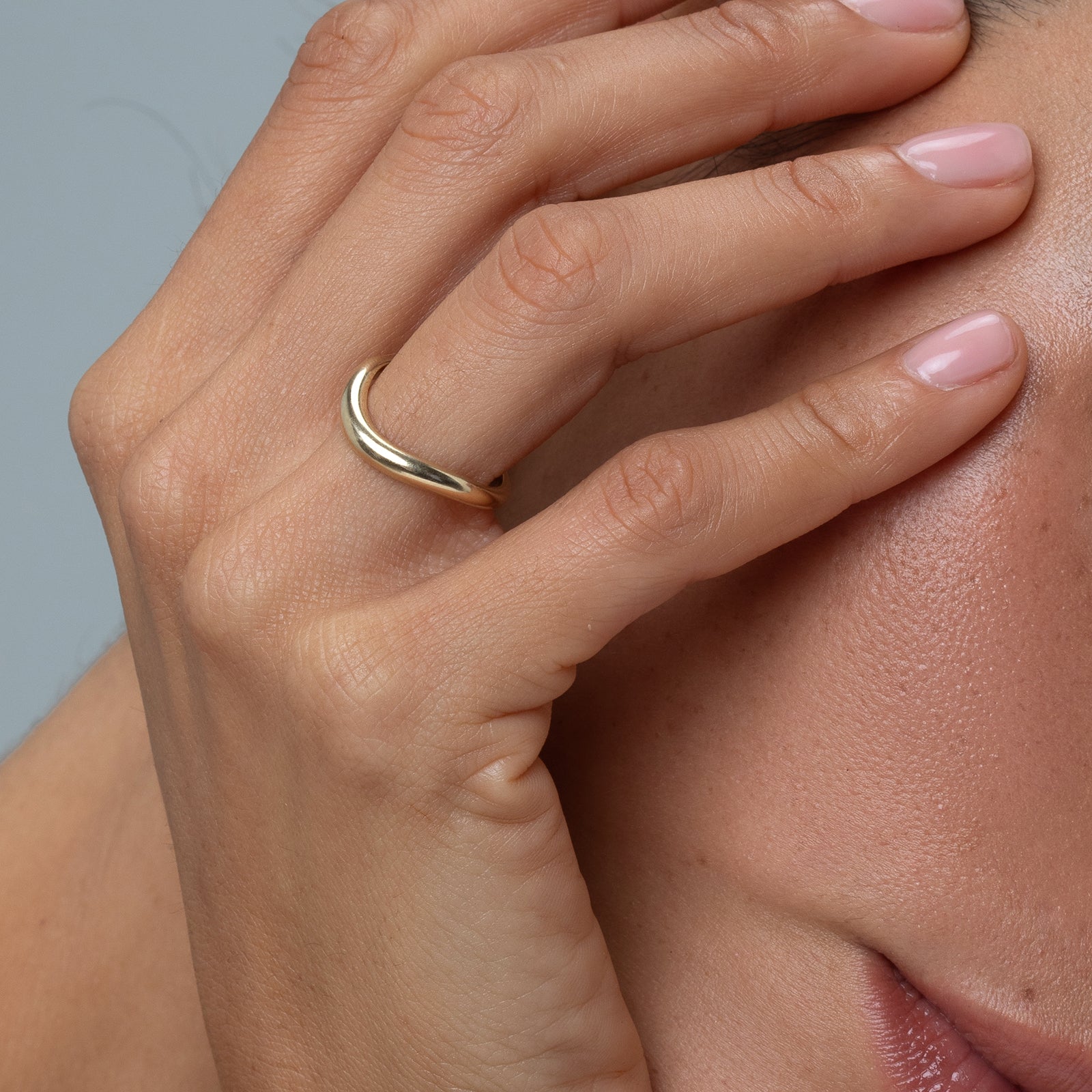 Riva Ring | Organically Curved Ring