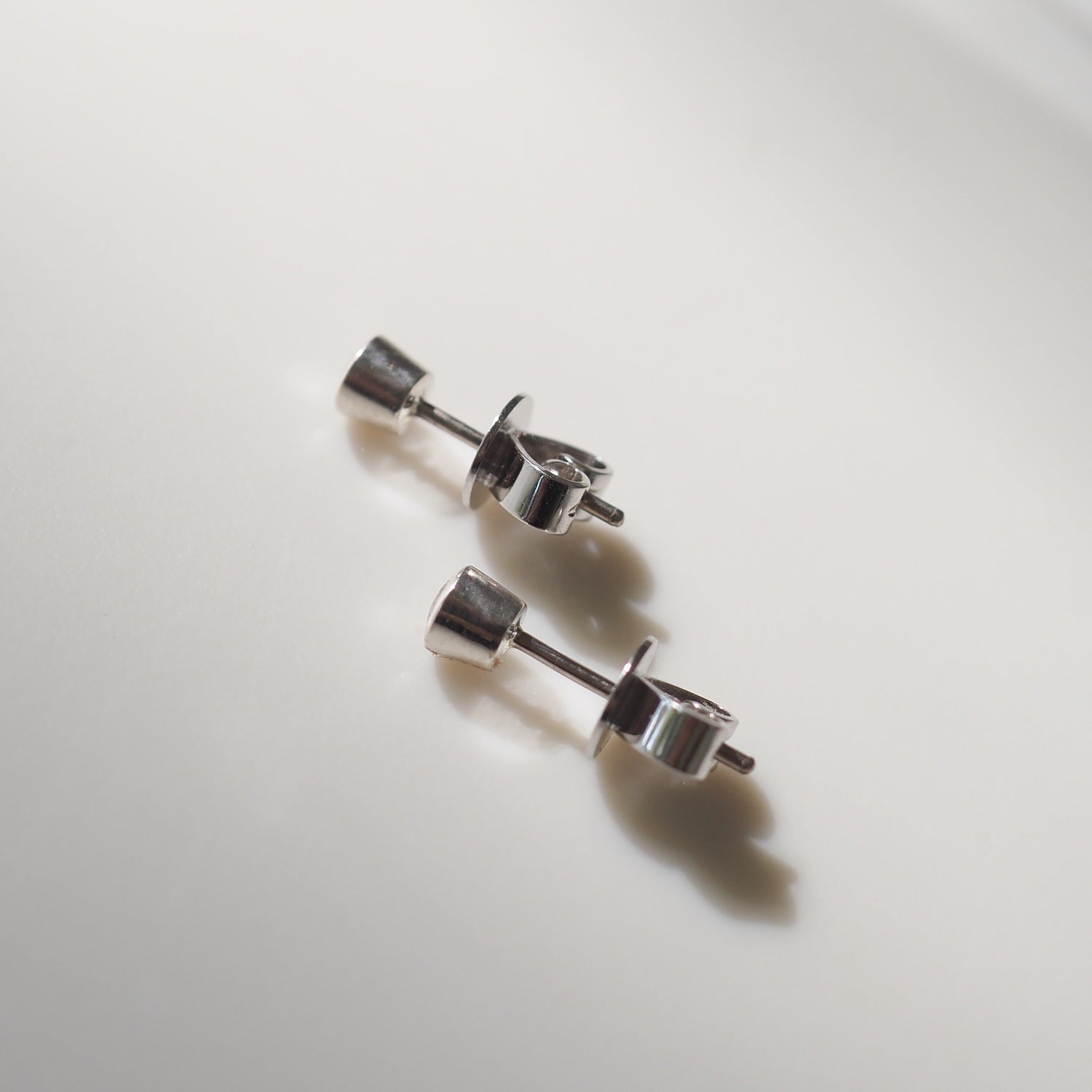 Round Diamond Bezel Studs | Archive 3mm Studs