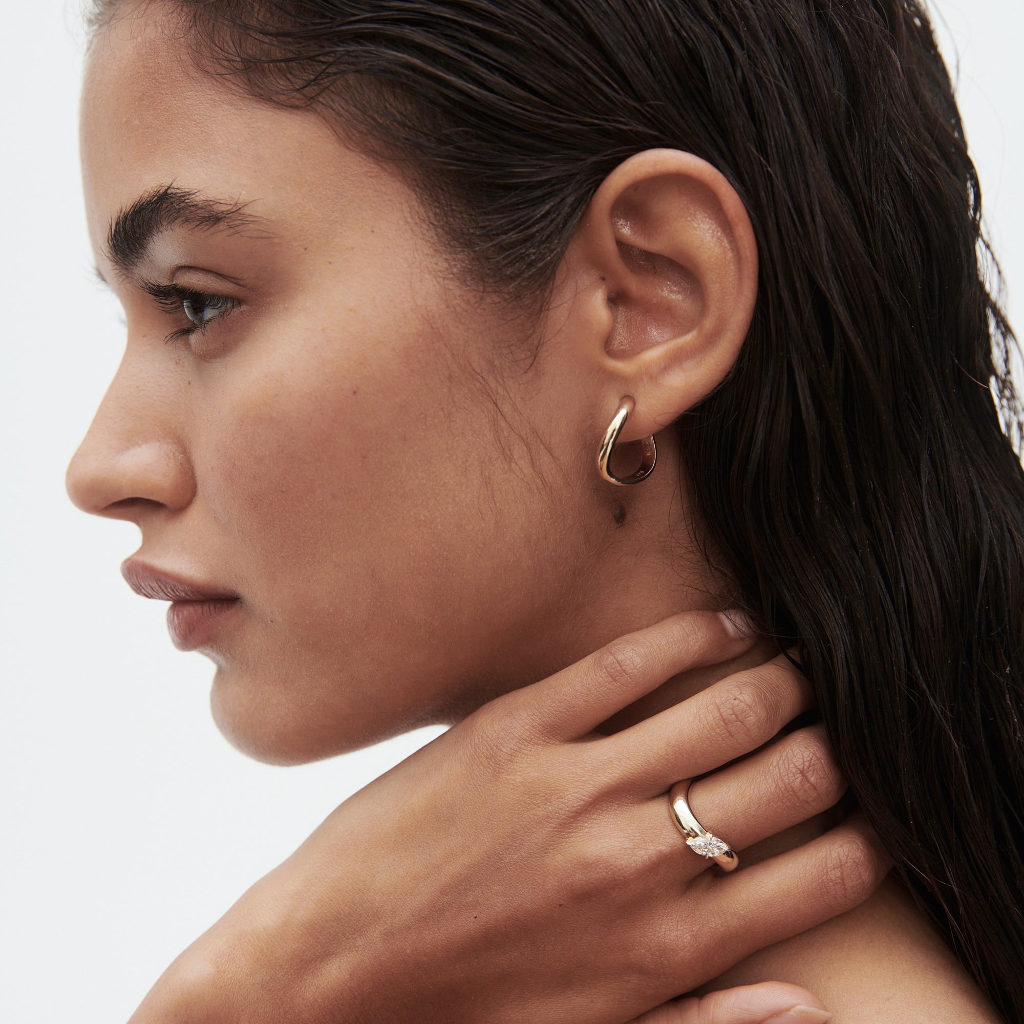 Awa | Solid Wave Earrings