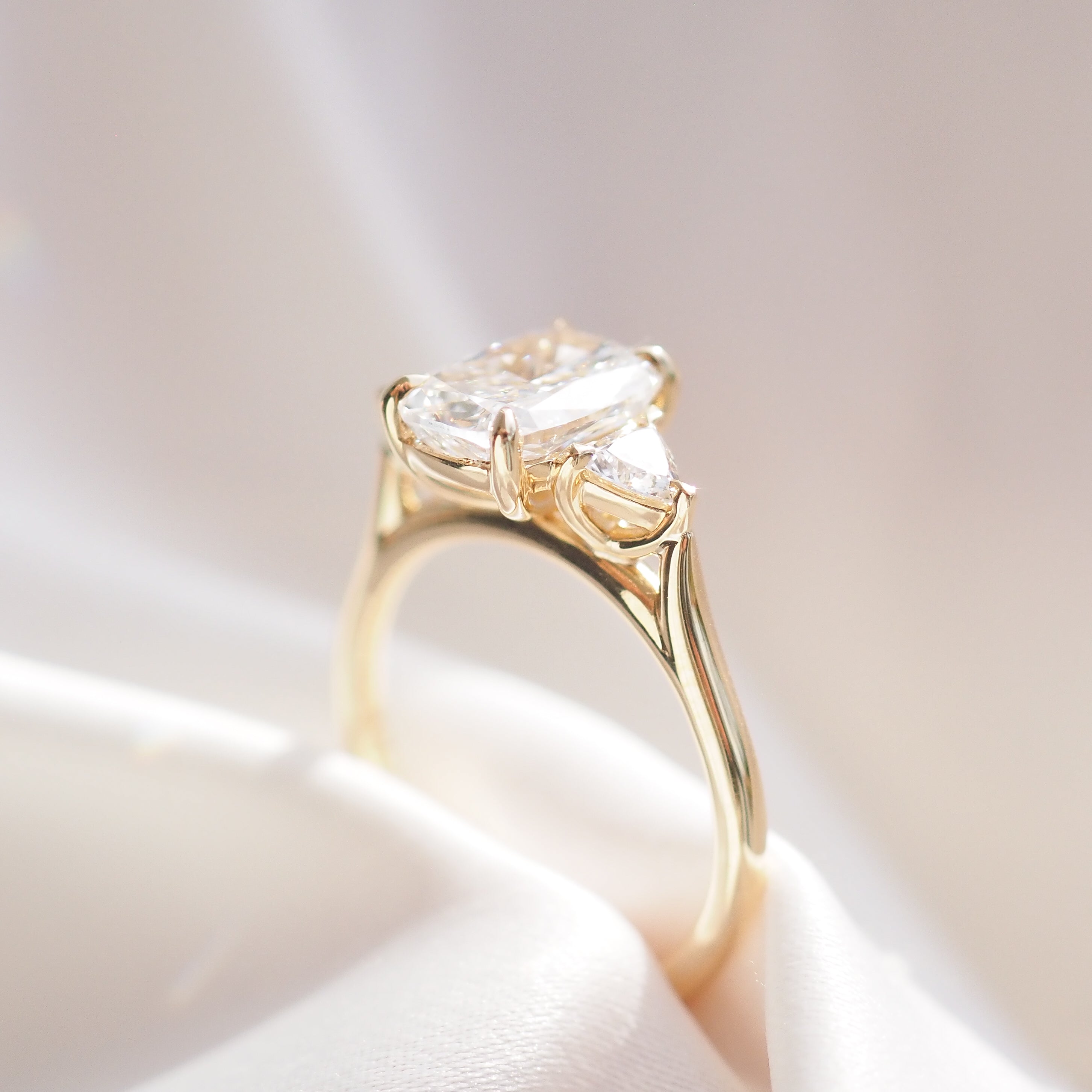 Kiara | 2.3ct Elongated Cushion Lab-Grown Ring