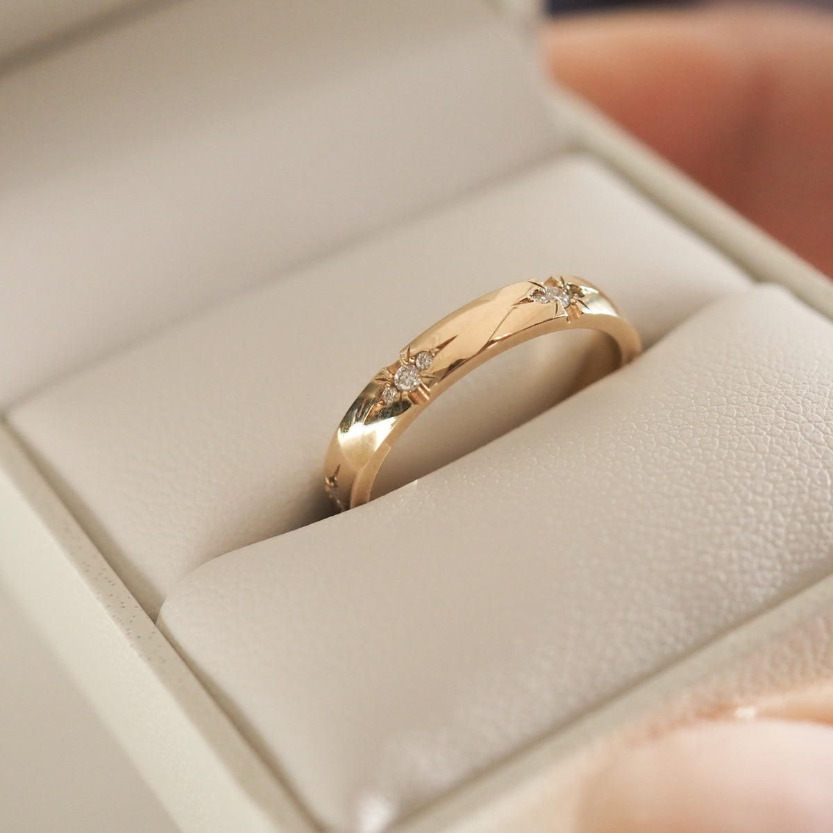 Luna | Lab-Grown Diamond Wedding Ring | Ready To Wear