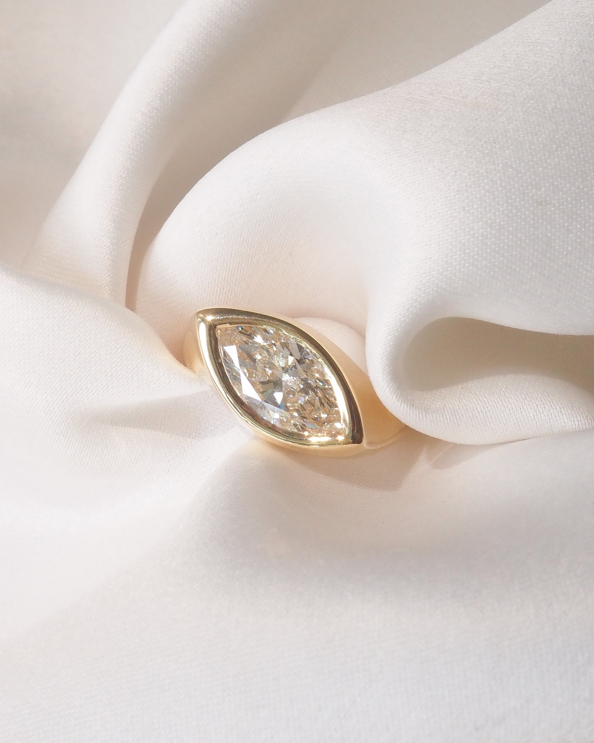 Marquise Riva Signet 2.1ct Marquise Lab-Grown Diamond Ring