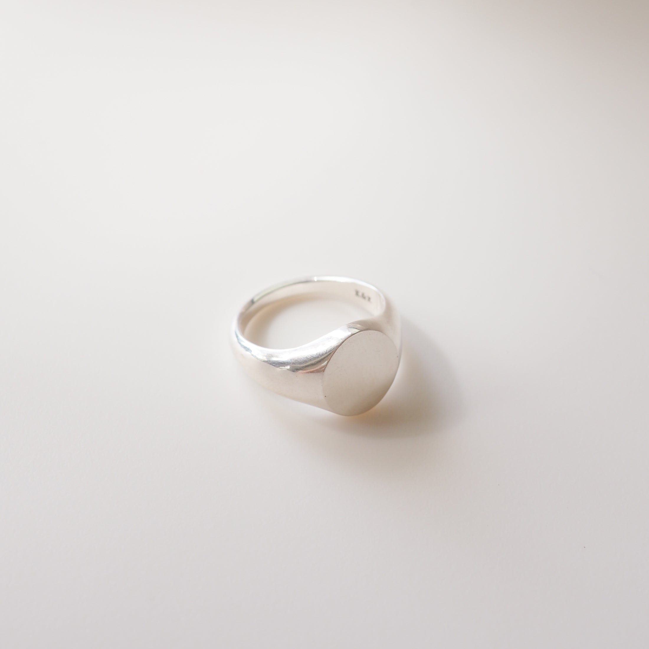 Medium Oval Signet | Archive Solid Signet Ring