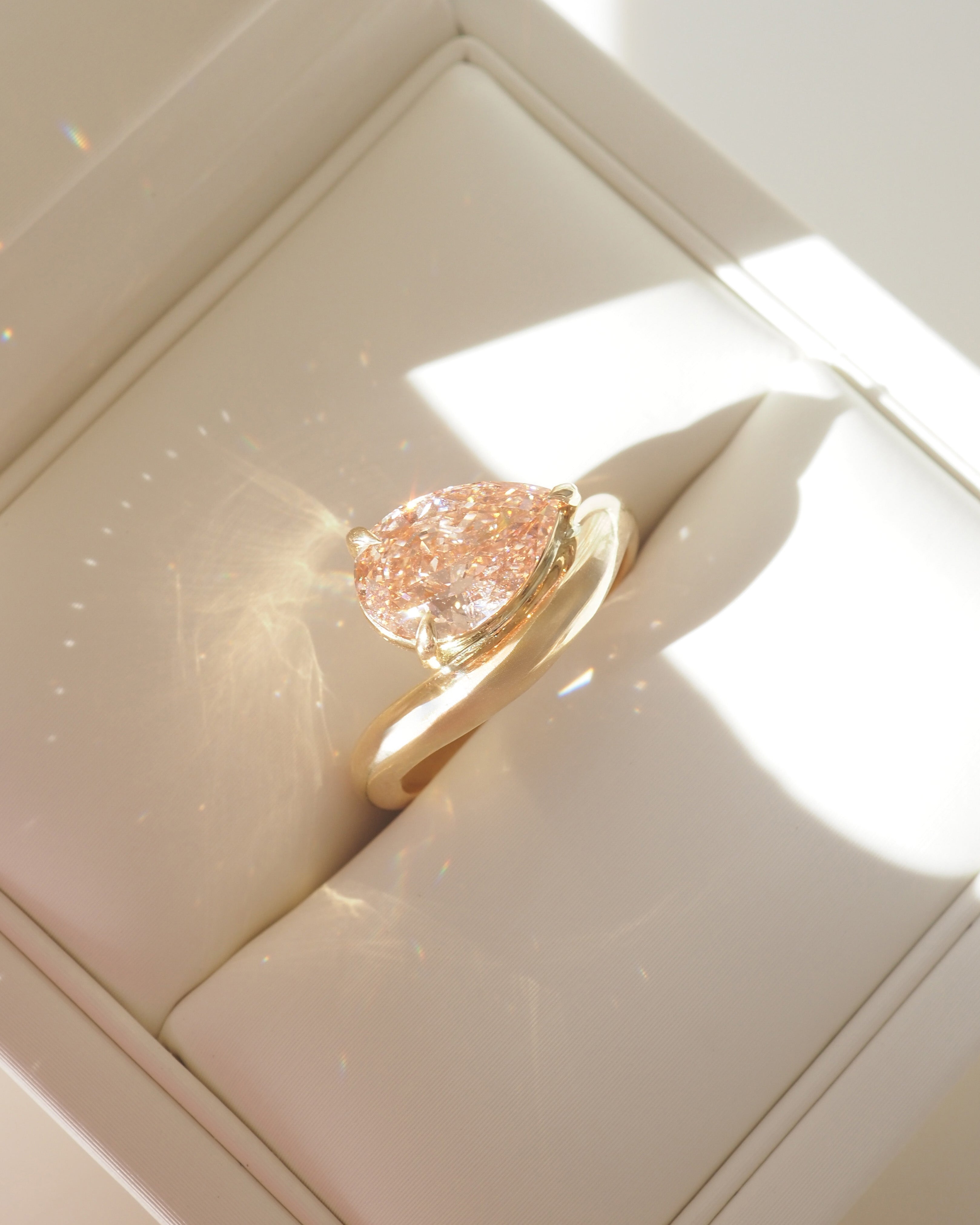 Riva Offset Champagne Pear | 2.1ct Lab-Grown Diamond Ring