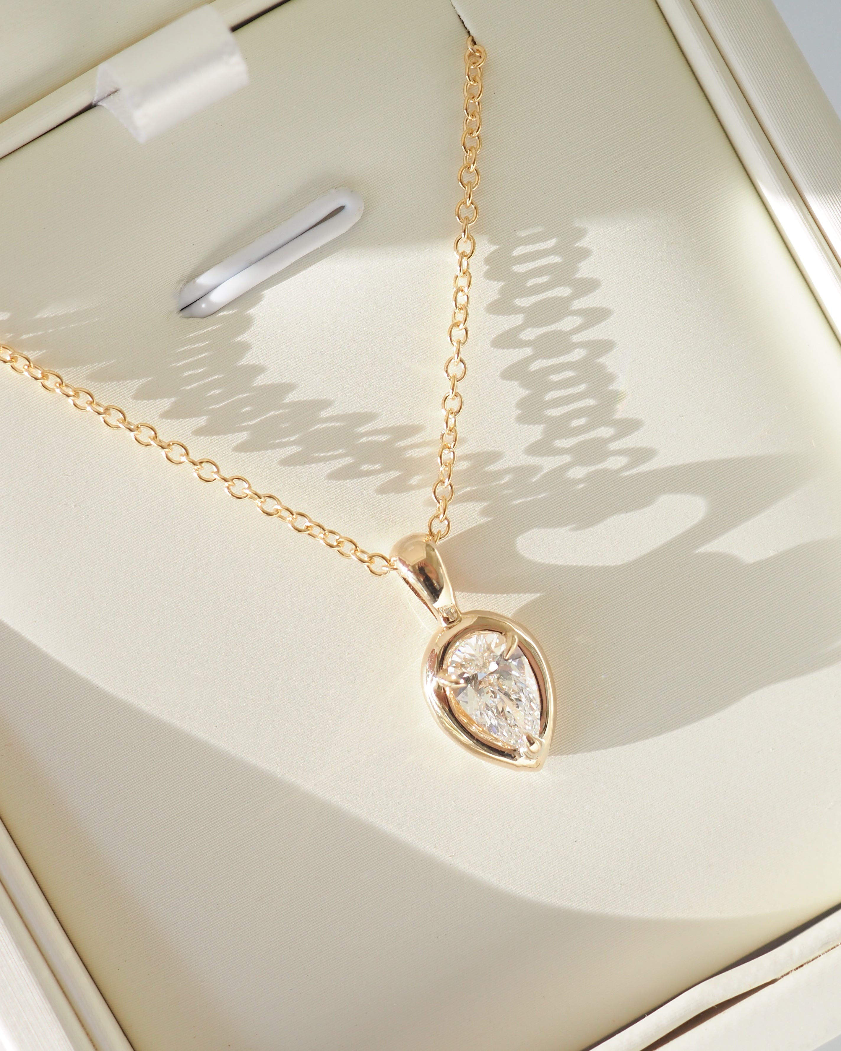 Pear Doughnut Pendant | 0.75ct Pear Lab-Grown Diamond Necklace