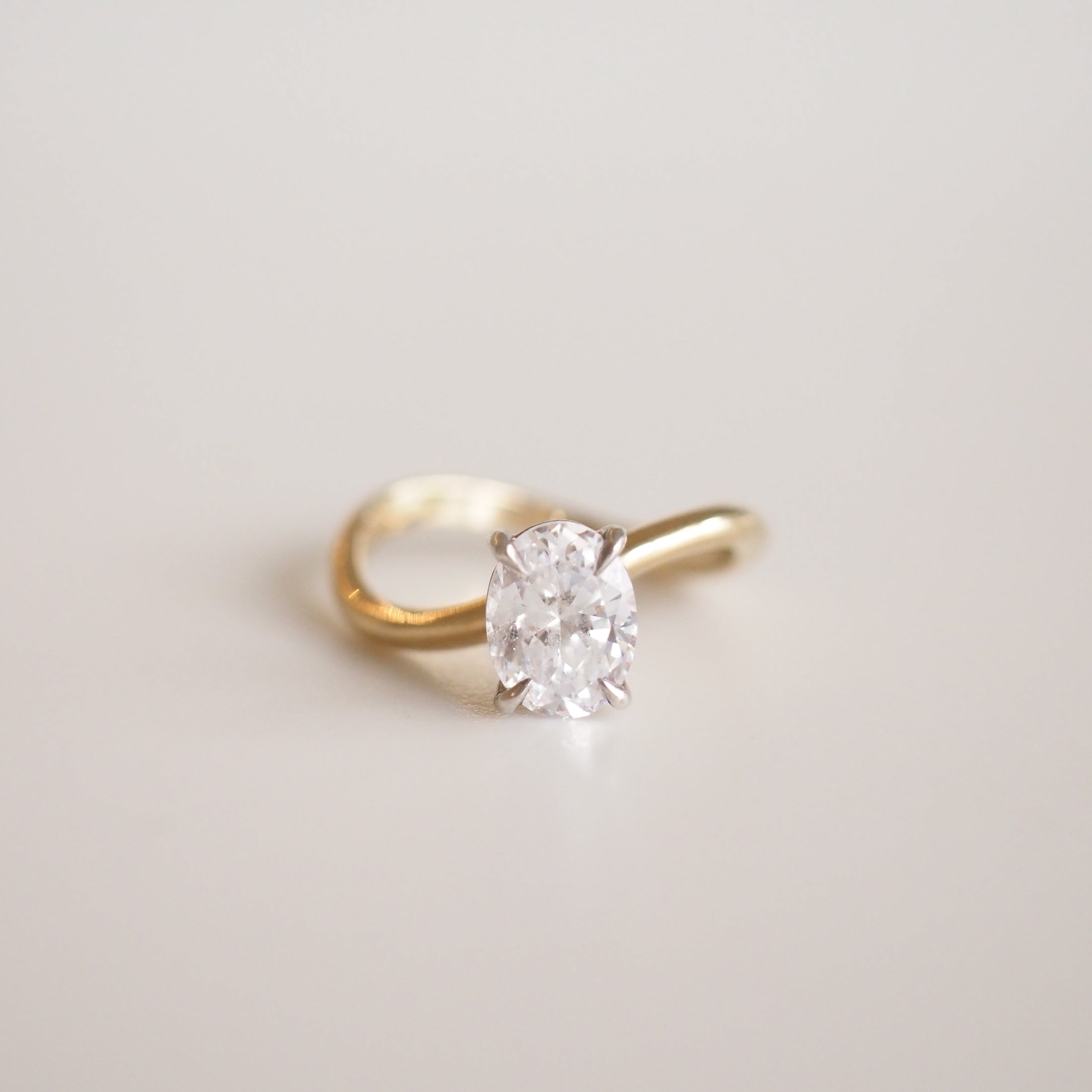 Clara | 1.25ct Cubic Zirconia Awa Ring
