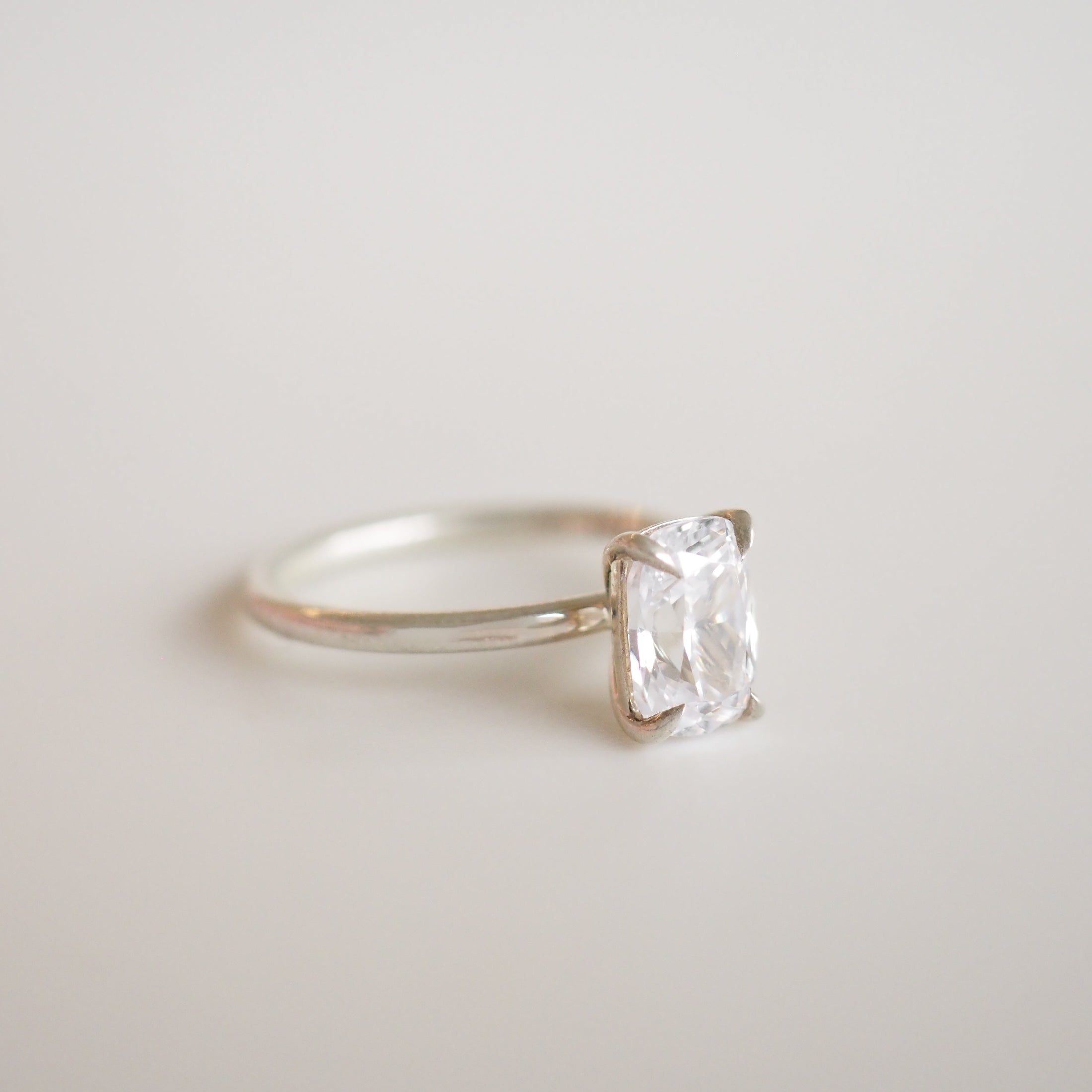 Khia | 1.5ct Cubic Zirconia Proposal Ring