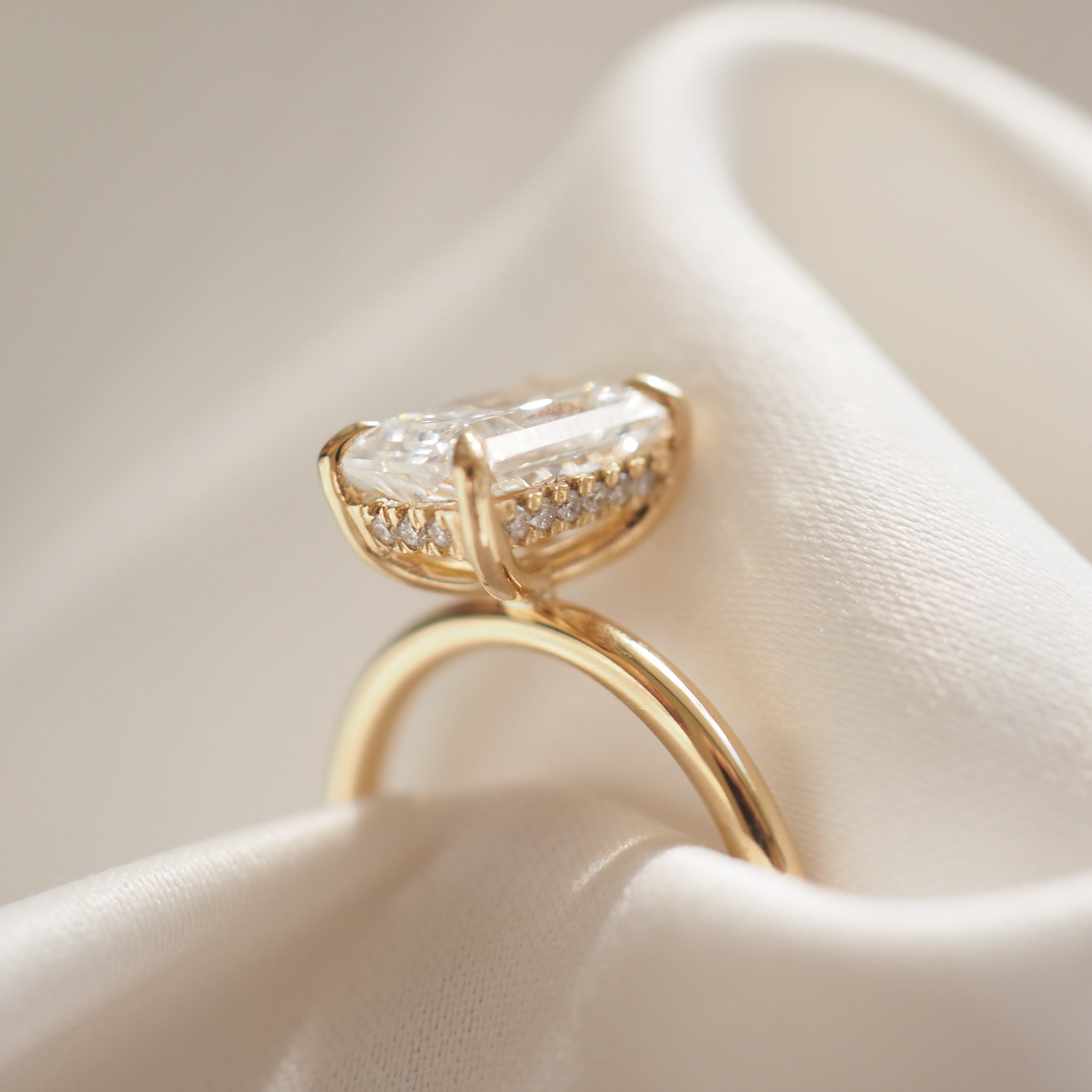 Rhea | 2ct Radiant Solitaire Lab-Grown Diamond Ring with Hidden Halo