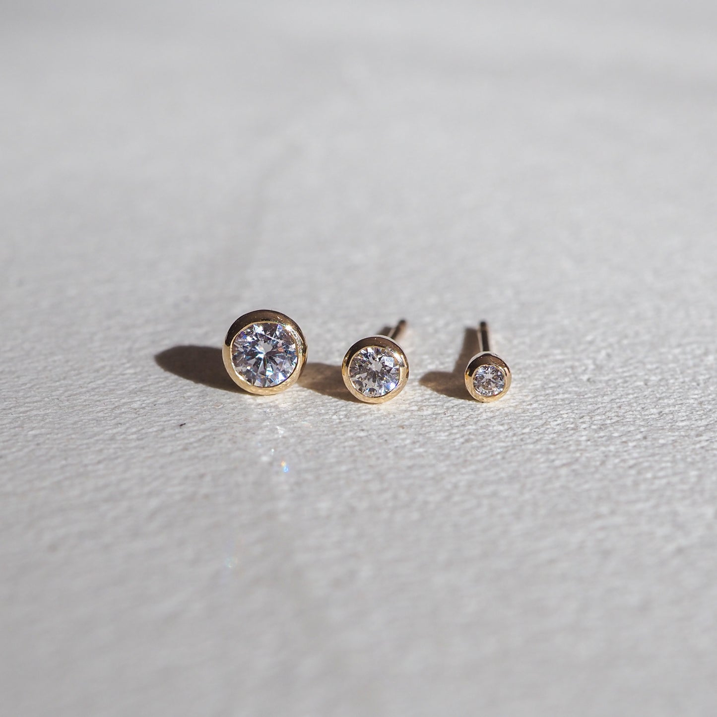 Round Bezel Studs Lab-Grown Diamond Earrings – Kate Kole