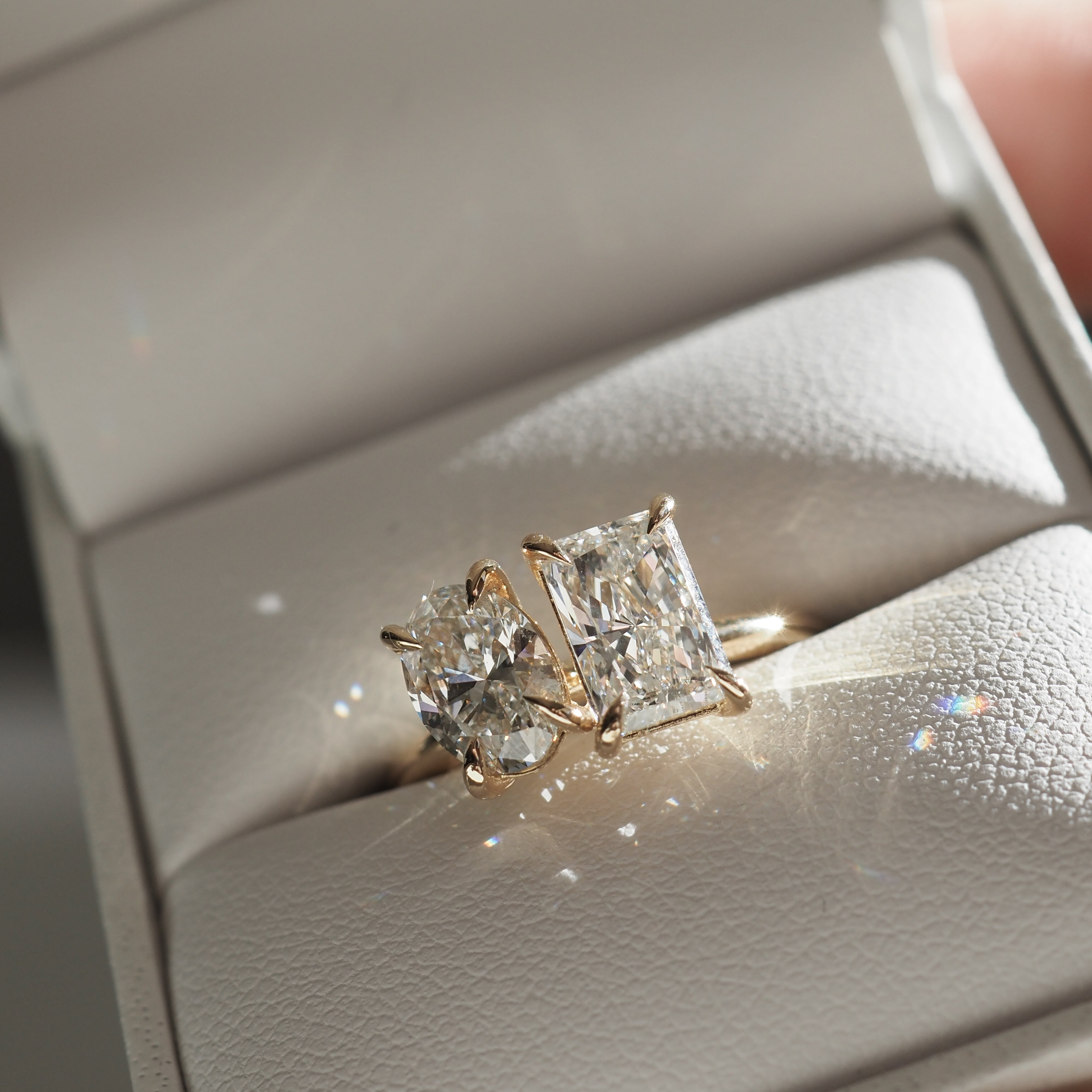 Una | Oval & Radiant Lab-Grown Diamond Engagement Ring