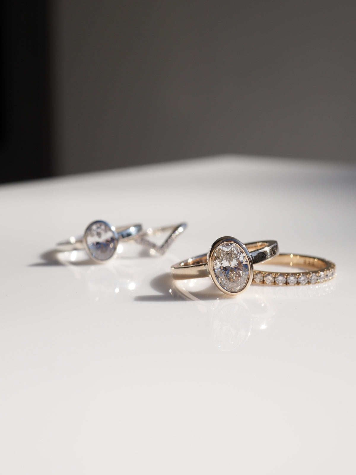 Raised setting engagement rings deals