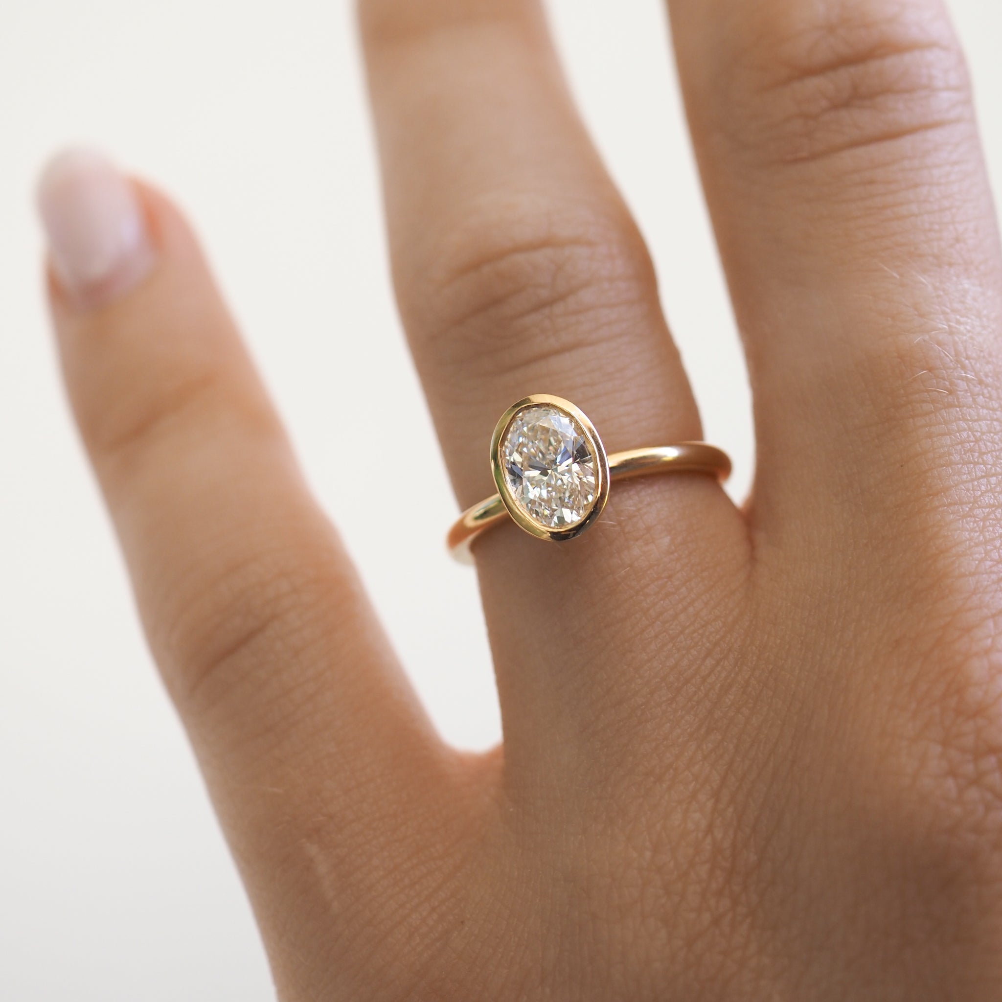 Vyla | 1.06ct Oval Diamond Engagement Ring Ready To Wear
